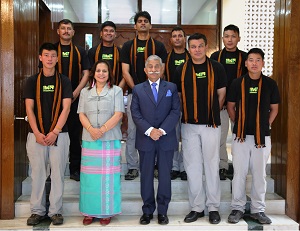 The Governor of Arunachal Pradesh Brig. (Dr.) B.D. Mishra (Retd) with the Mount Everest conquerors team from National Institute for Mountaineering and Allied Sports (NIMAS), Dirang, who scaled the peak on 19th and 20th May 2018, at Raj Bhavan, Itanagar. 